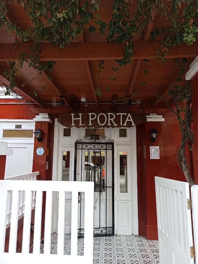 Casa Porta Vandrarhem Lima Exteriör bild